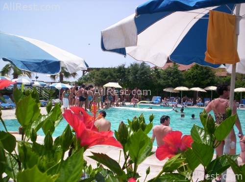 Sailors Beach Club 28